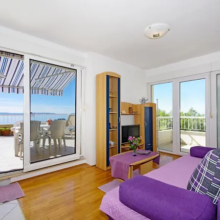 Kus Διαμέρισμα *